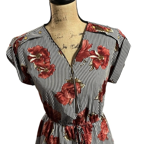 Speed Control New York zipper front striped floral dress. Brass hardware - Picture 3 of 8